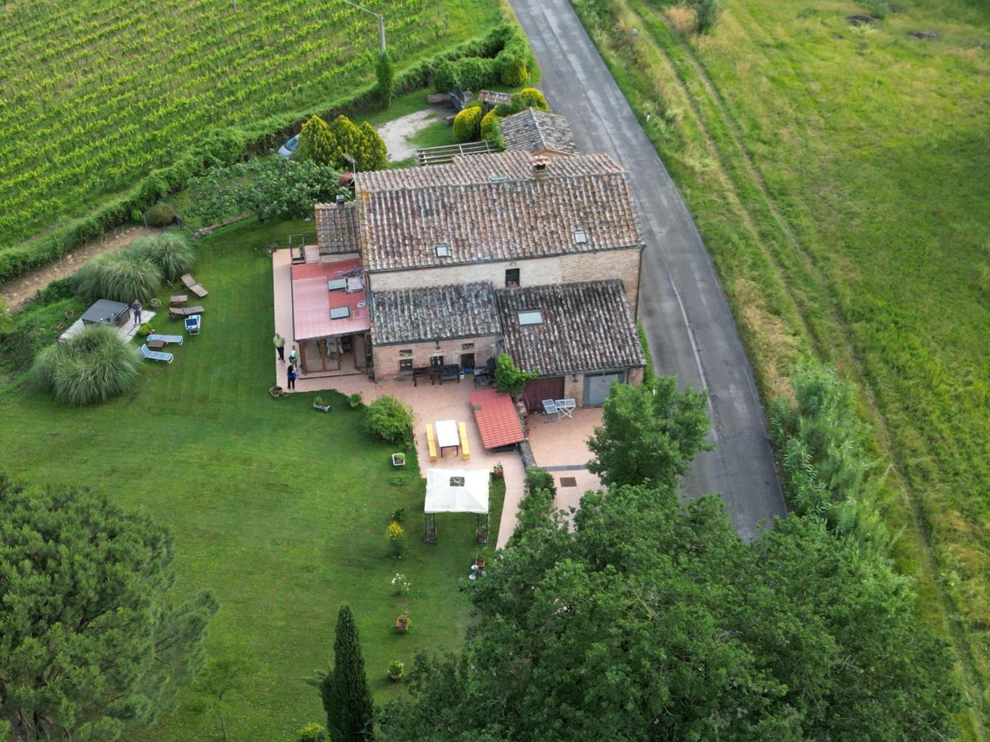 Il Casale Di Sandra Chiusi Luaran gambar